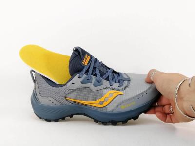 Chaussure trail femme goretex destockage SAUCONY aura tr gtx confortable à pas cher