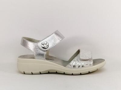 Sandale pied large femme chic et confortable cuir argent destockage HUSH PUPPIES 508680 à velcro