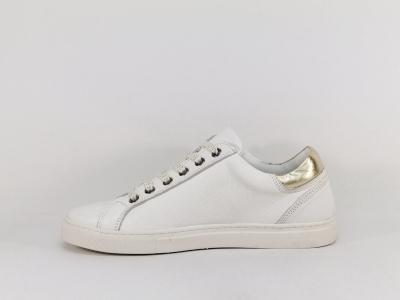 Basket femme cuir blanc souple et confortable à pas cher destockage COTEMER elkena cuir plissé effet vieilli