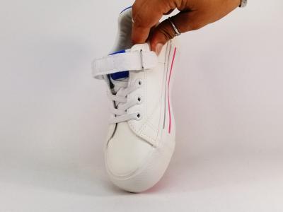 Basket fille tendance blanche scratch et élastique destockage KAPPA logo tudy à pas cher