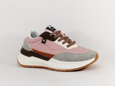 Sneakers femme tendance et confortable destockage XTi 140323  pas cher rose