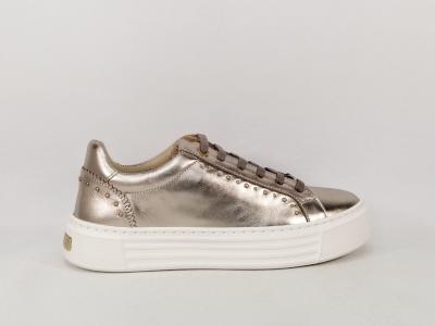 Basket de ville femme chic confortable en cuir bronze en destockage CARMELA 161762 légère à pas cher