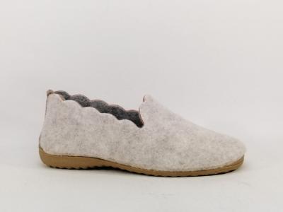 Chausson femme élégant et chic, feutre souple gris clair SOCA 0332 tostado - fabrication Espagne