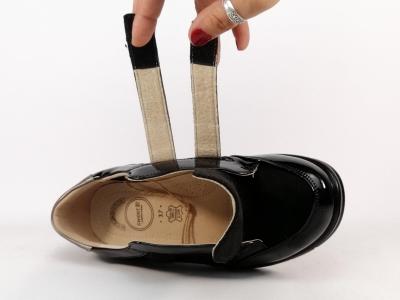 Basket femme confortable à velcro noir vernis SWEET'R doxino pieds larges