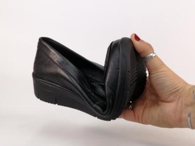 Mocassins femme compensés pieds sensibles grand confort cuir noir AYOKA dastor sans lacets